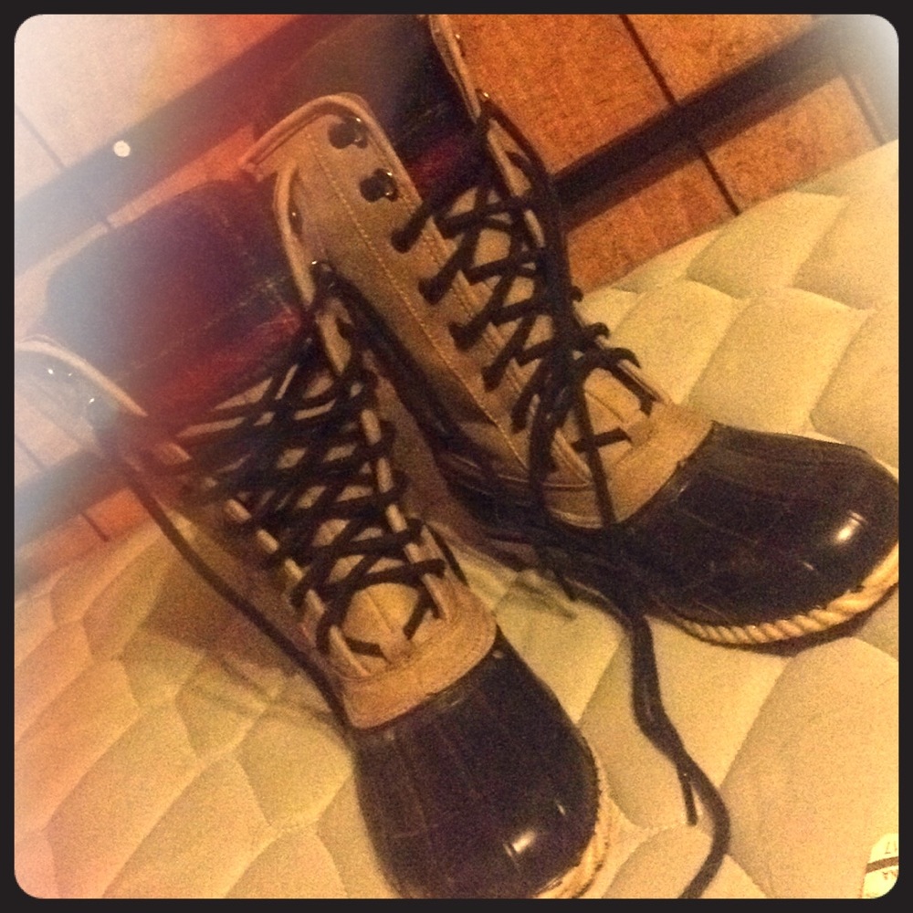 Snow boots!!